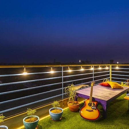 Madpackers Amritsar Bunks, Rooms, & Community Екстер'єр фото