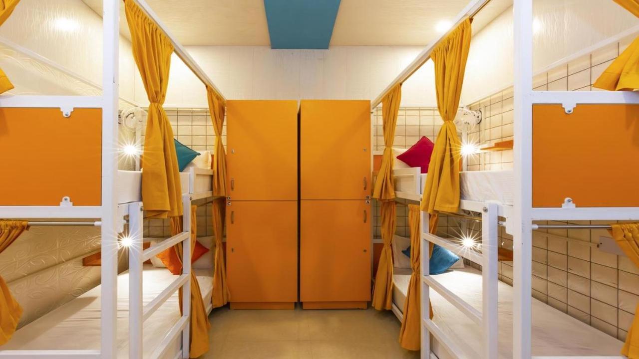 Madpackers Amritsar Bunks, Rooms, & Community Екстер'єр фото
